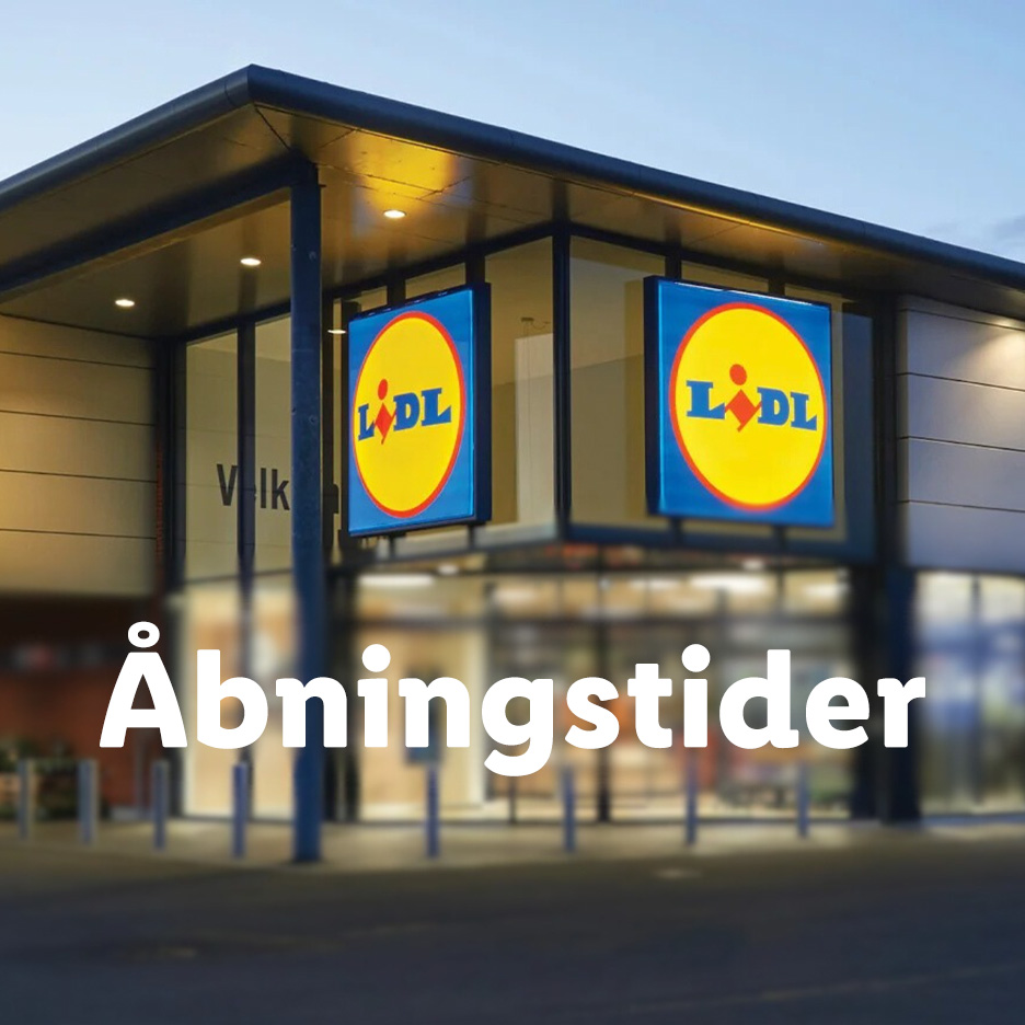 Lidl butiksfacade med to oplyste Lidl-logoer og teksten 'Åbningstider' i forgrunden.